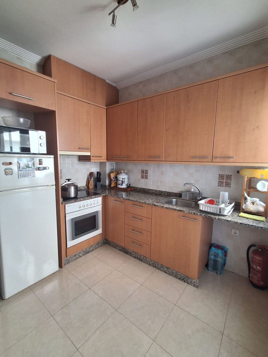 Apartamento de 4 habitaciones en Catral en venta con piscina garaje - 215.000 € (Ref: 9961991)