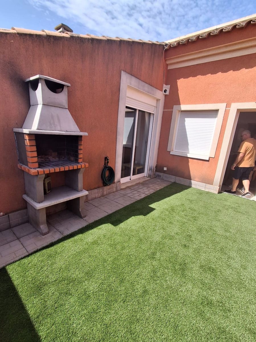 Apartamento de 4 habitaciones en Catral en venta con piscina garaje - 215.000 € (Ref: 9961991)