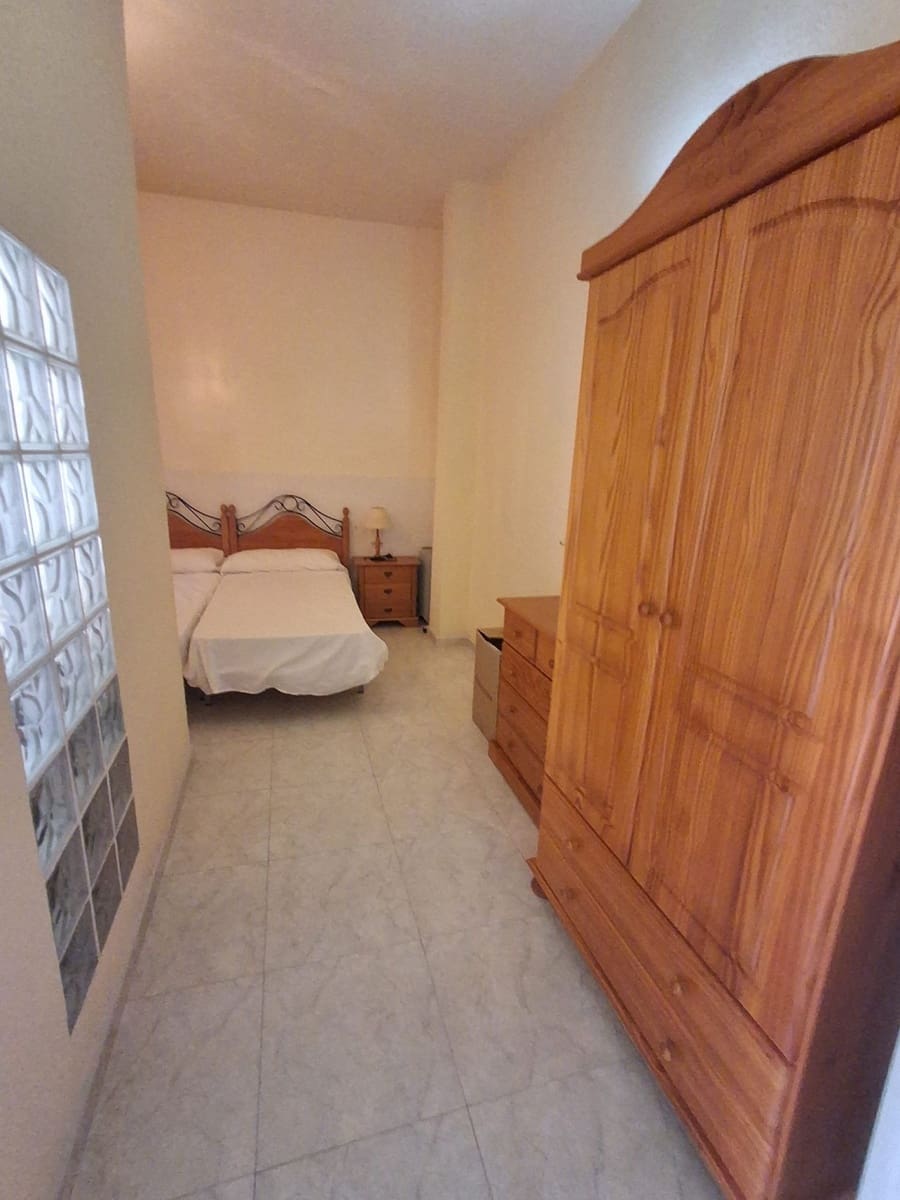 Apartamento de 4 habitaciones en Catral en venta con piscina garaje - 215.000 € (Ref: 9961991)