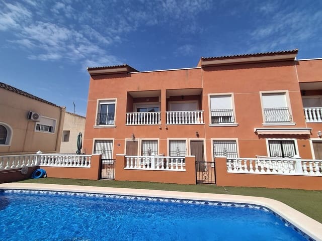 4 quarto Apartamento para venda em Catral com piscina garagem - 215 000 € (Ref: 9961991)