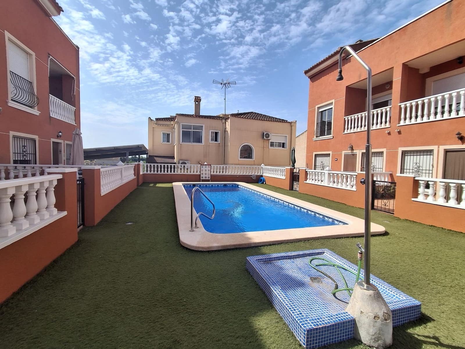Apartamento de 4 habitaciones en Catral en venta con piscina garaje - 215.000 € (Ref: 9961991)