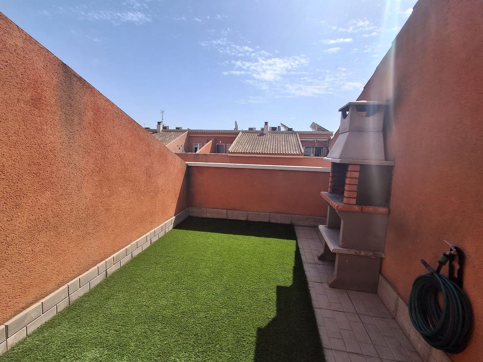 Apartamento de 4 habitaciones en Catral en venta con piscina garaje - 215.000 € (Ref: 9961991)