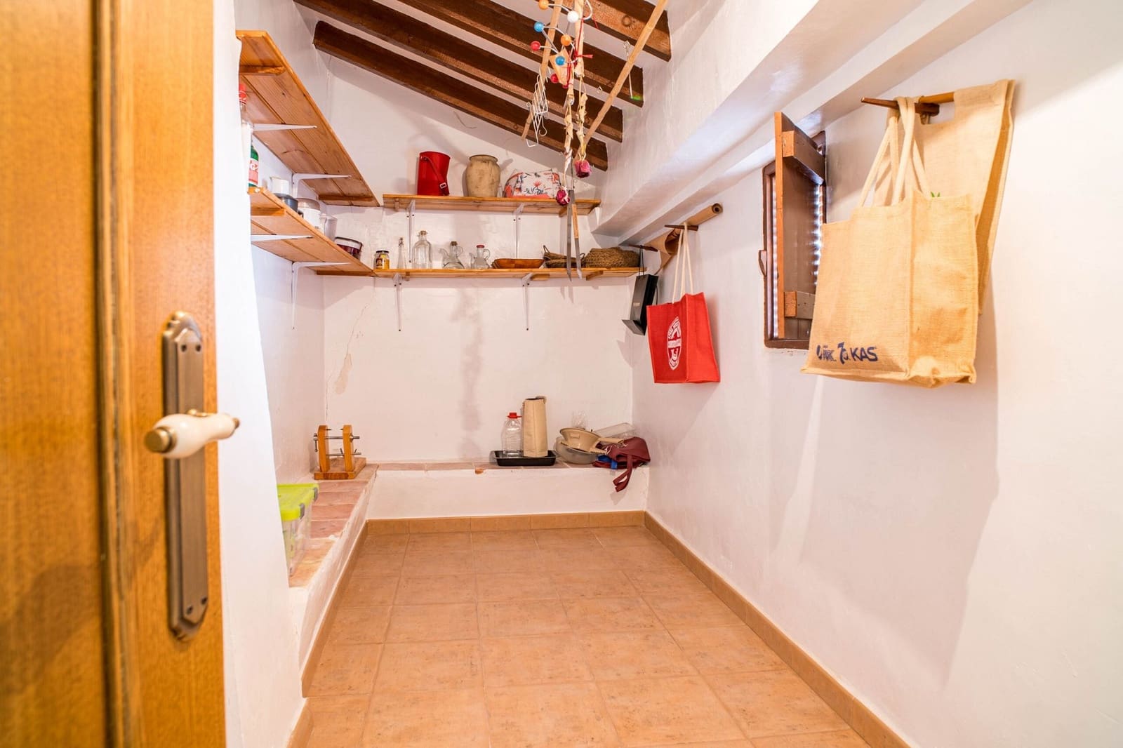 5 soverom Finca/Herregård til salgs i Pinoso med garasje - € 320 000 (Ref: 9966120)