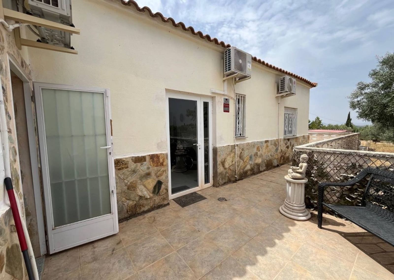 3 sovrum Finca/Hus på landet till salu i Sax med pool - 299 999 € (Ref: 9978153)