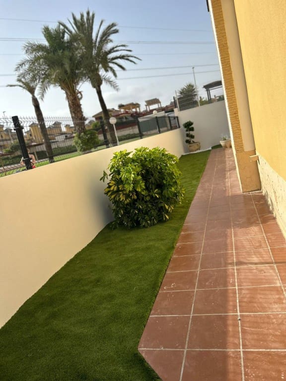 Chalet de 3 habitaciones en Lo Crispin en venta con piscina - 220.000 € (Ref: 9984380)