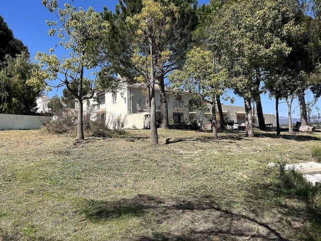 12 soverom Finca/Herregård til salgs i Castalla med svømmebasseng garasje - € 499 999 (Ref: 9984381)