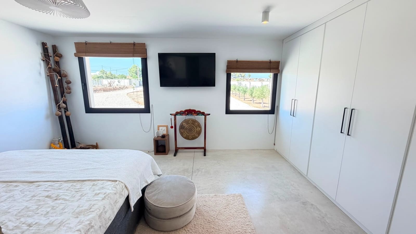 5 soveværelse Villa til salg i Pinoso med swimmingpool - € 679.000 (Ref: 9999049)