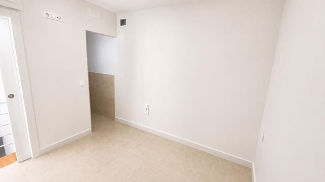 2 makuuhuone Huoneisto vuokrattavana paikassa Huelin, Málaga kaupunki - 1 300 € (Ref: 10000239)