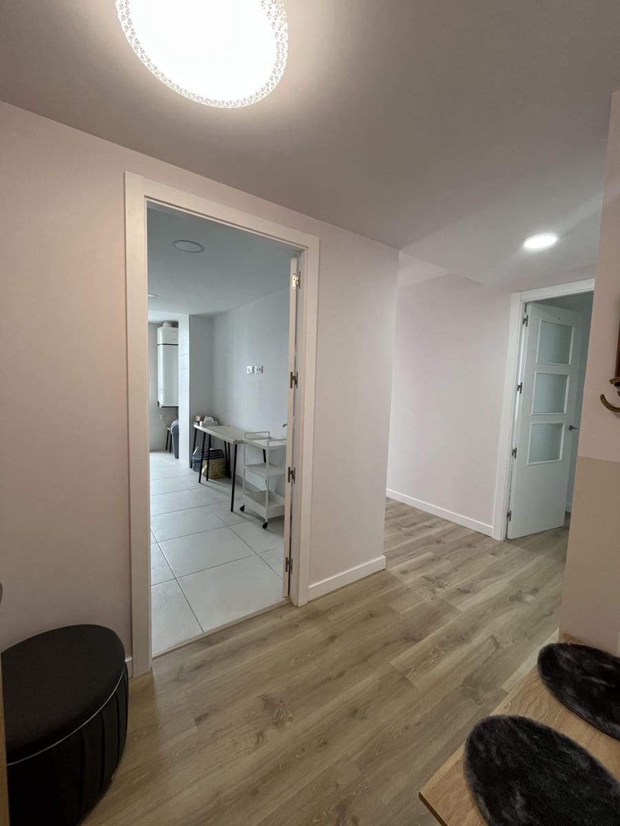 4 bedroom Flat for rent in Las Palmas de Gran Canaria with pool garage - € 2,500 (Ref: 10000241)
