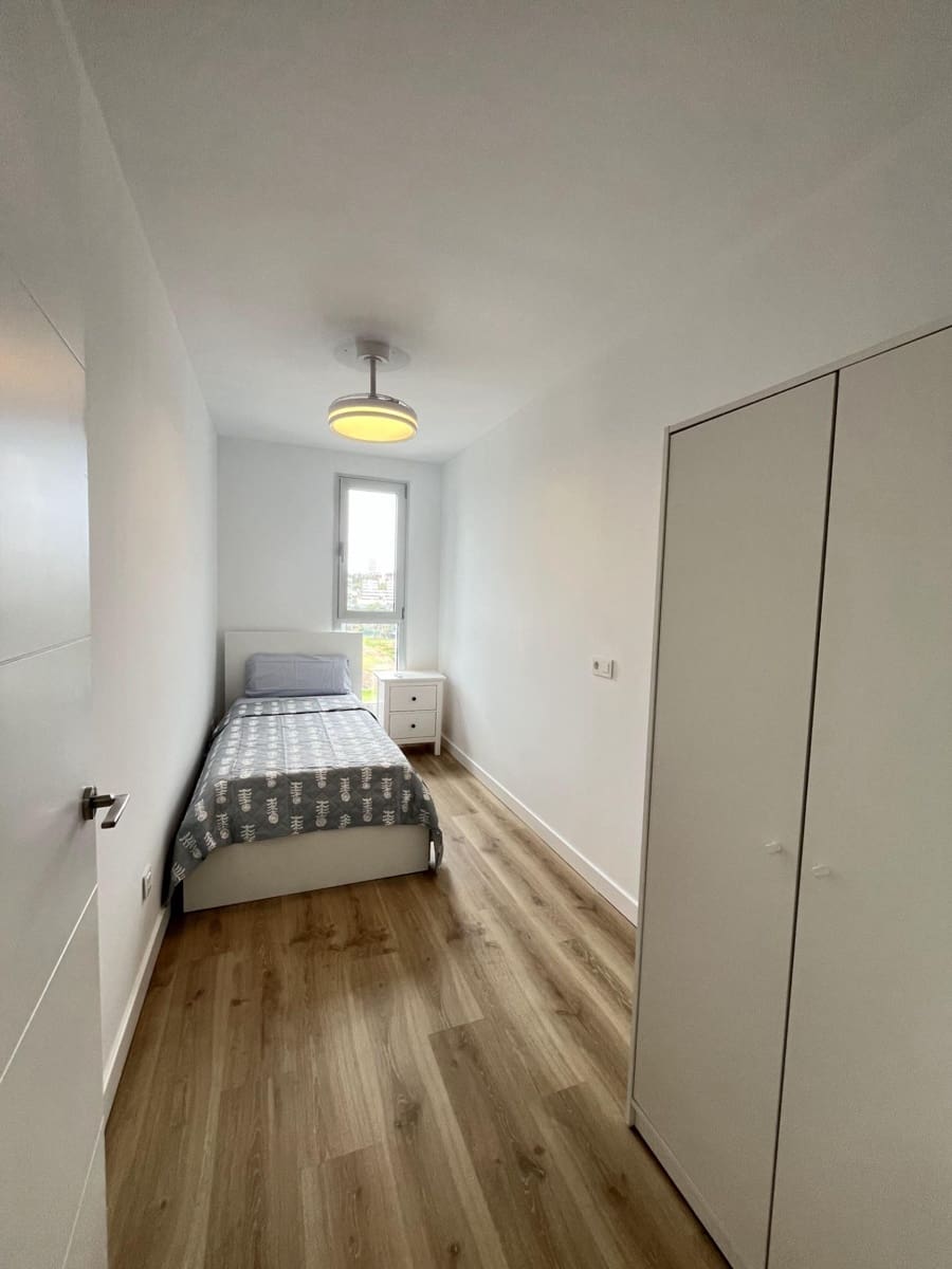 4 bedroom Flat for rent in Las Palmas de Gran Canaria with pool garage - € 2,500 (Ref: 10000241)
