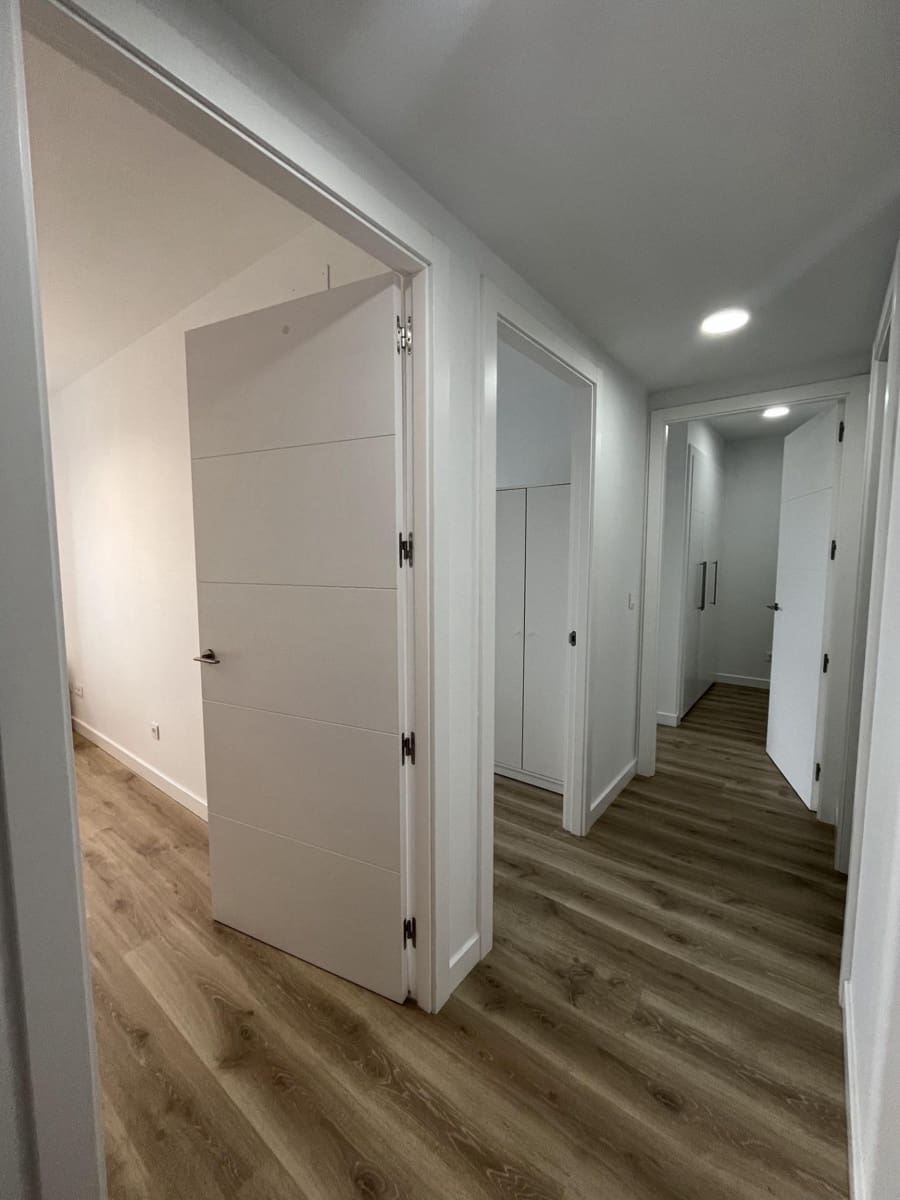 4 bedroom Flat for rent in Las Palmas de Gran Canaria with pool garage - € 2,500 (Ref: 10000241)