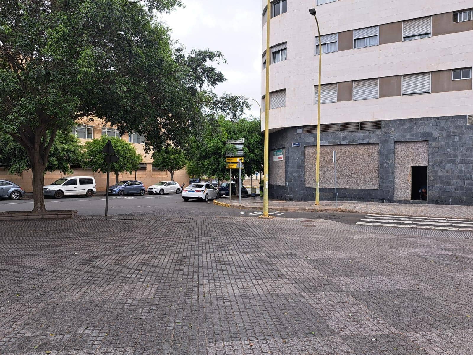 2 soveværelse Erhverv til salg i Las Palmas de Gran Canaria - € 200.000 (Ref: 10000243)