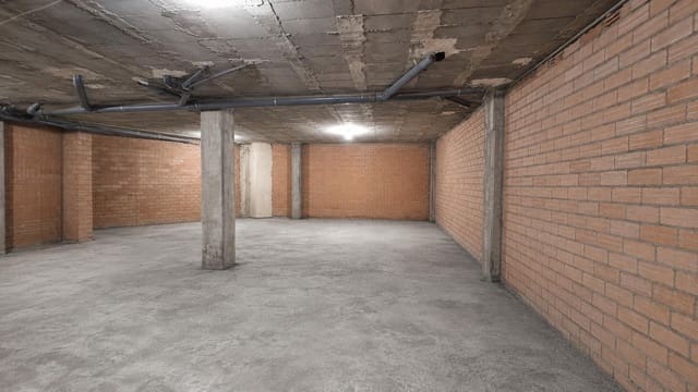 1 makuuhuone Kaupallinen myytävänä paikassa La Almunia de Doña Godina - 135 000 € (Ref: 10005358)