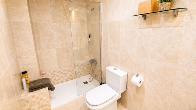 1 soveværelse Lejlighed til salg i Benalmádena med swimmingpool garage - € 269.000 (Ref: 10007252)