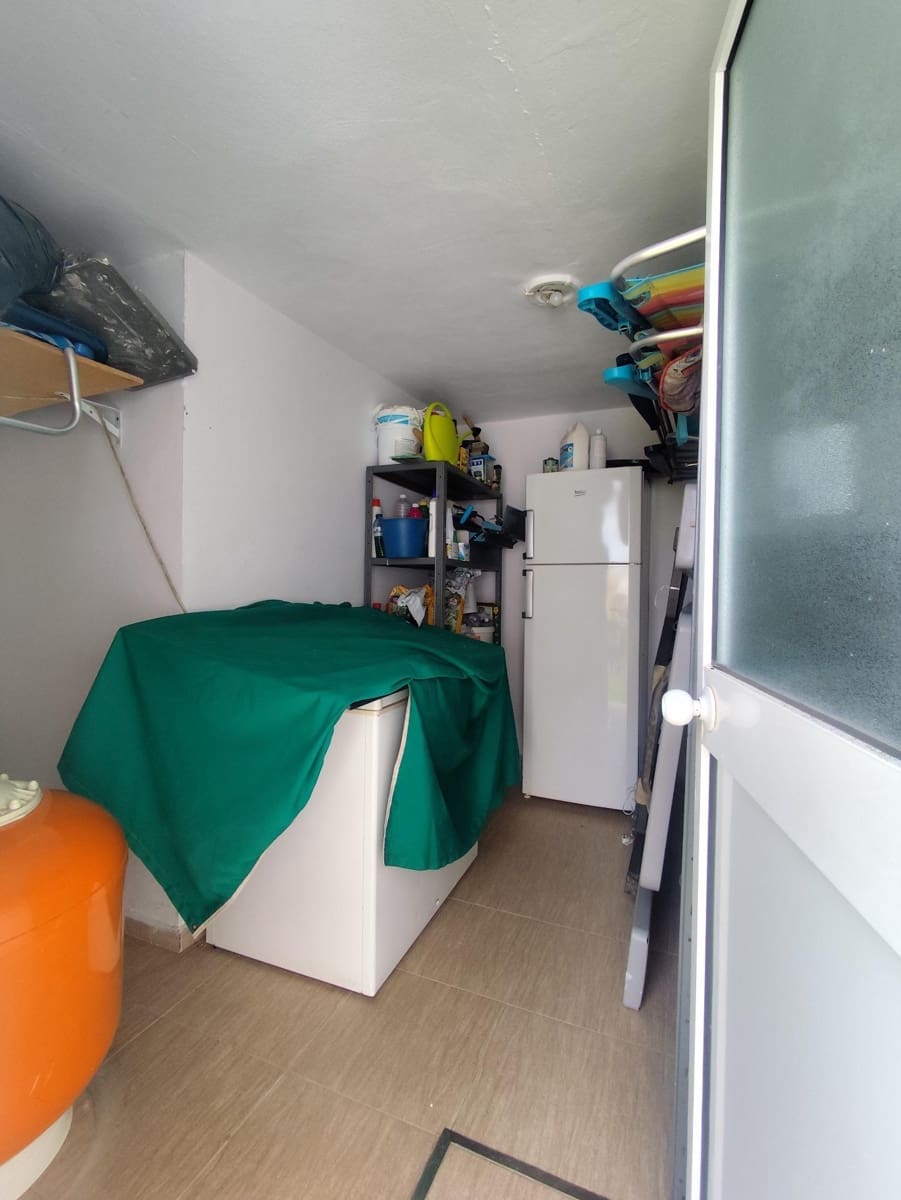 Chalet de 5 habitaciones en Tomares en venta con piscina garaje - 780.000 € (Ref: 10007253)
