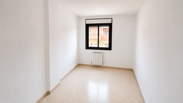 4 chambre Appartement à vendre à La Almunia de Doña Godina - 179 000 € (Ref: 10009250)