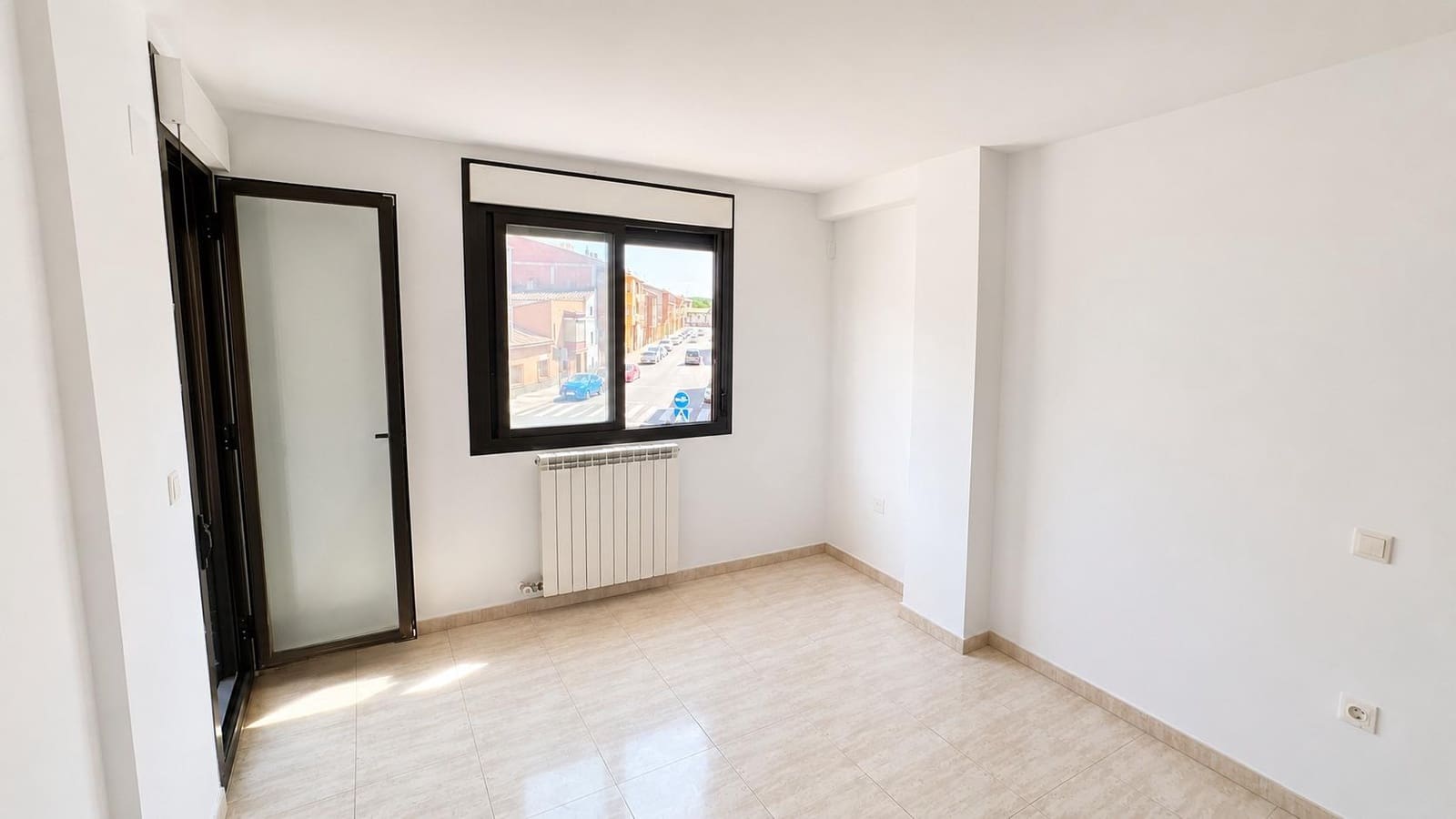4 quarto Apartamento para venda em La Almunia de Dona Godina com piscina garagem - 179 000 € (Ref: 10009250)