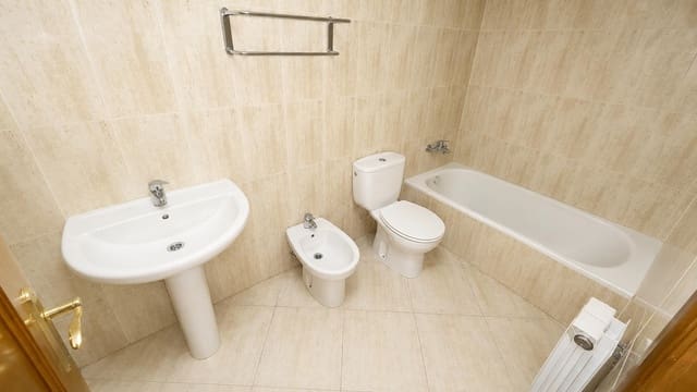 4 chambre Appartement à vendre à La Almunia de Doña Godina - 179 000 € (Ref: 10009250)