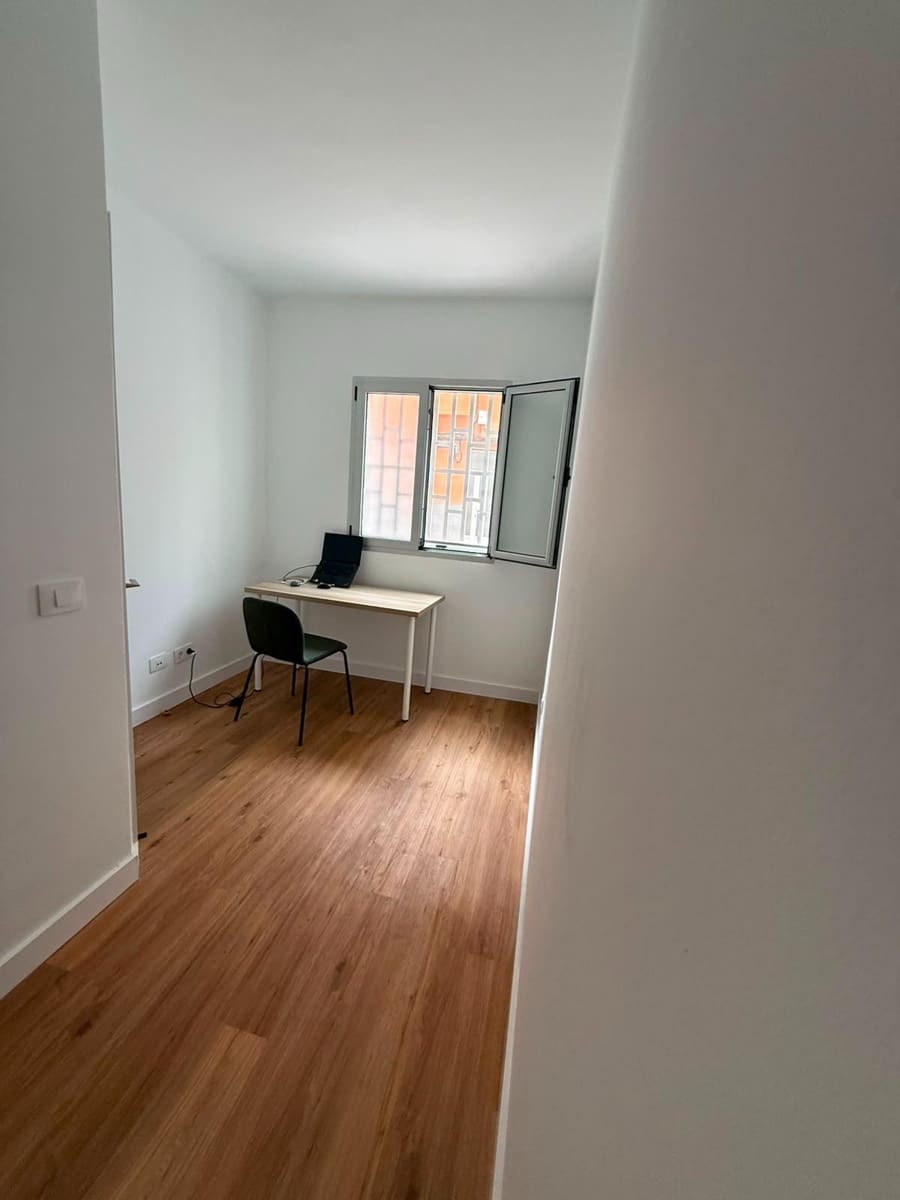 2 soveværelse Lejlighed til leje i Las Palmas de Gran Canaria - € 1.100 (Ref: 10011604)