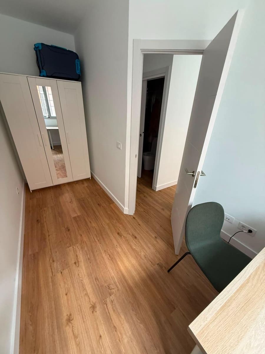 2 soveværelse Lejlighed til leje i Las Palmas de Gran Canaria - € 1.100 (Ref: 10011604)
