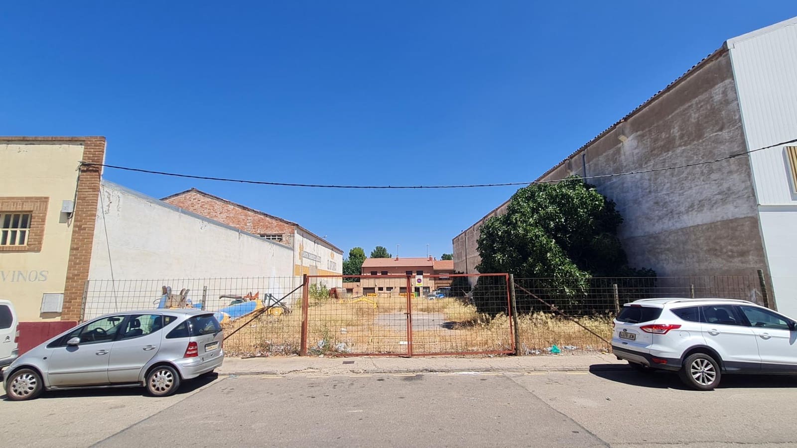 Building Plot for sale in Carinena - € 295,000 (Ref: 10011605)