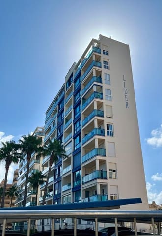 Piso de 2 habitaciones en La Manga del Mar Menor en venta - 214.000 € (Ref: 10011606)