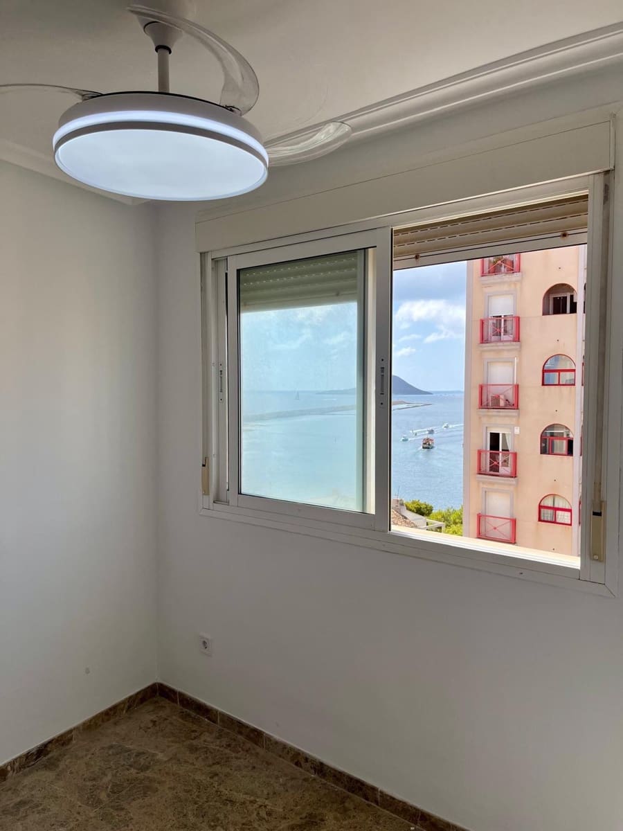 Piso de 2 habitaciones en La Manga del Mar Menor en venta - 214.000 € (Ref: 10011606)