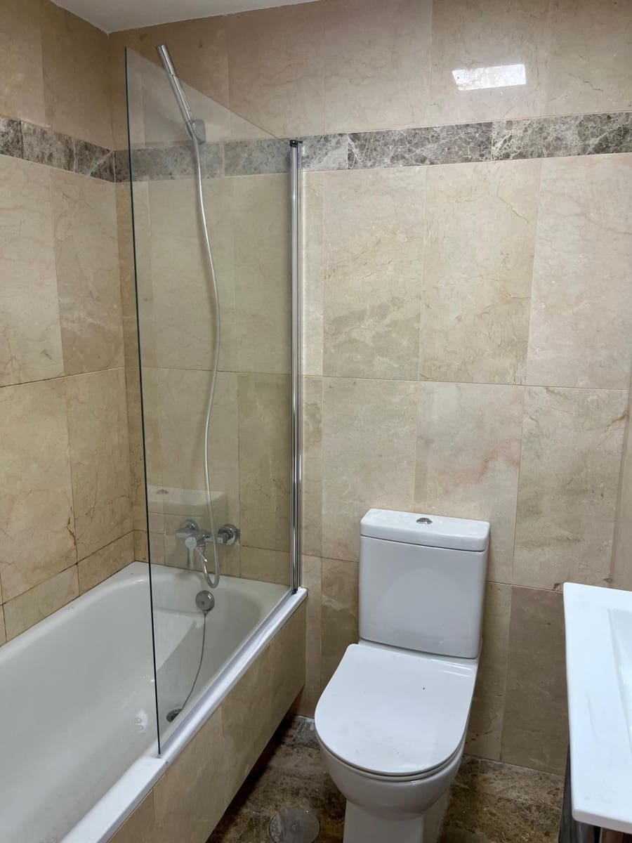 Piso de 2 habitaciones en La Manga del Mar Menor en venta - 214.000 € (Ref: 10011606)