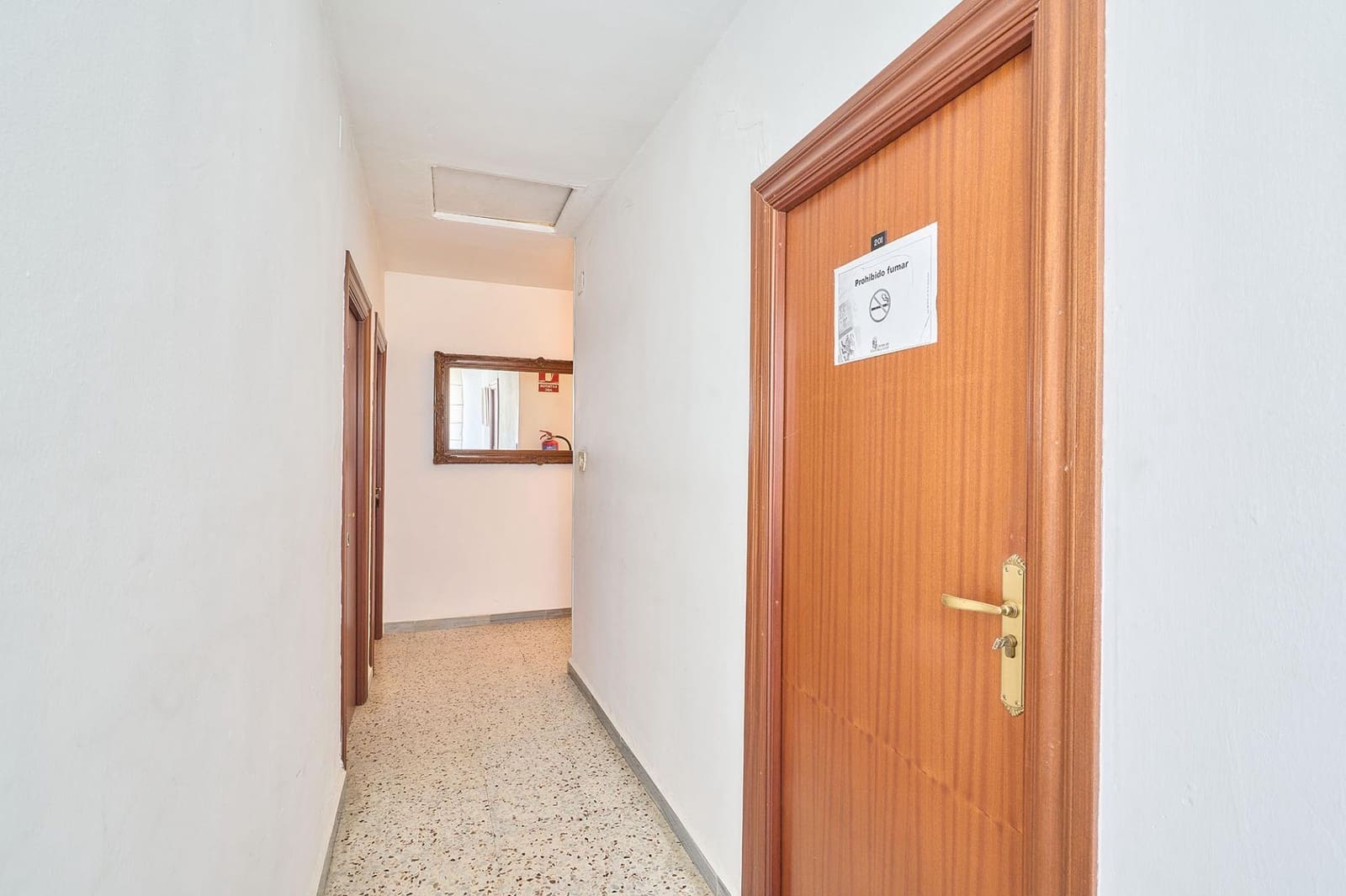Business for sale in Pajares de la Laguna with garage - € 170,303 (Ref: 10011607)