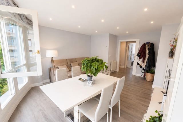 3 sovrum Lägenhet till salu i Santander med pool garage - 290 000 € (Ref: 10013110)