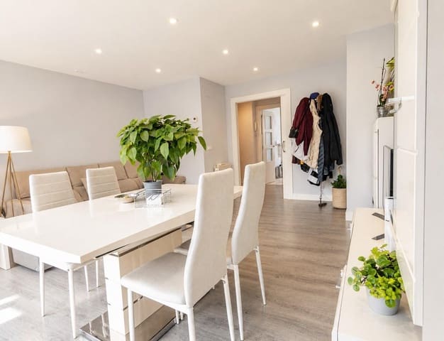 3 sovrum Lägenhet till salu i Santander med pool garage - 290 000 € (Ref: 10013110)