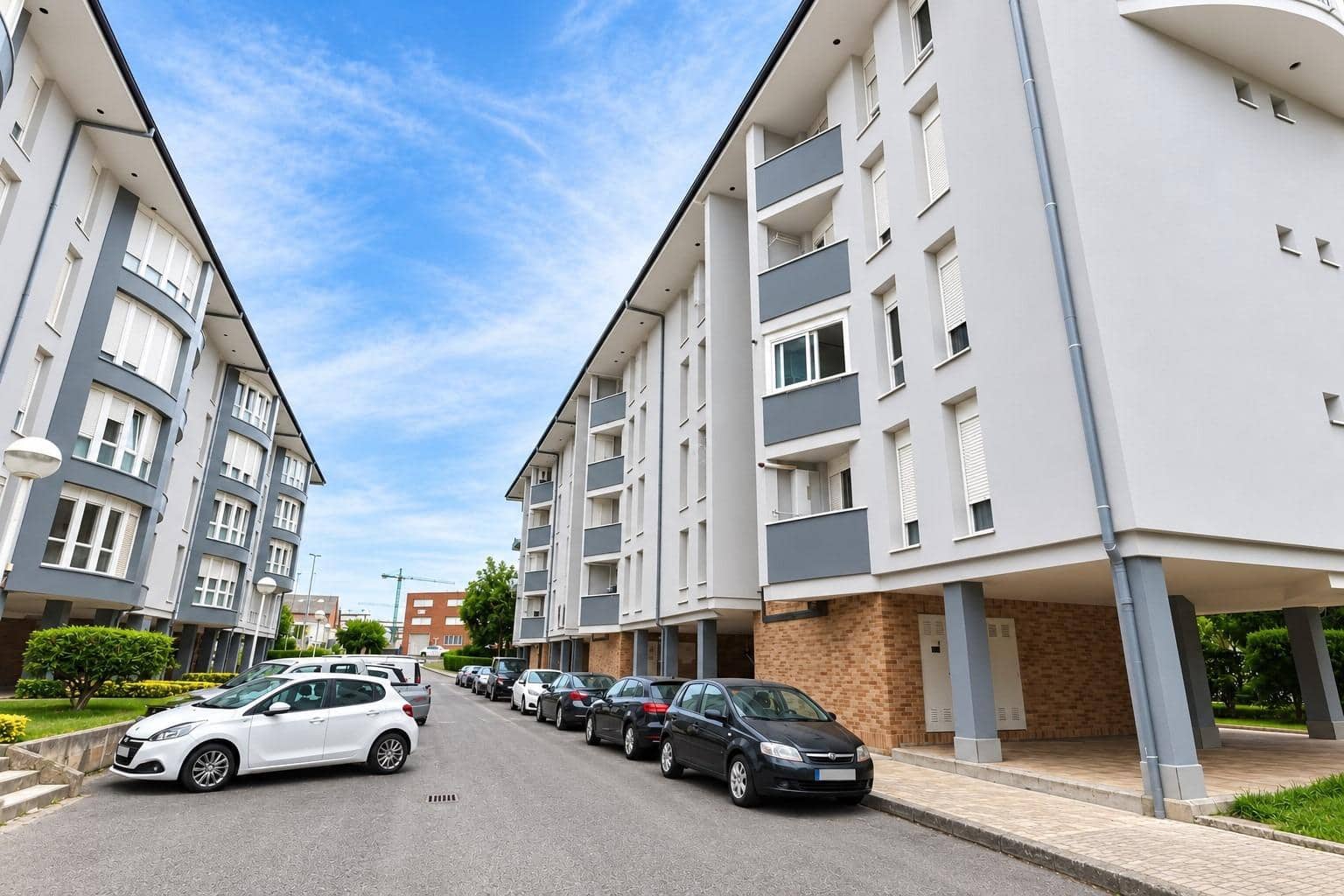 3 sovrum Lägenhet till salu i Santander med pool garage - 290 000 € (Ref: 10013110)