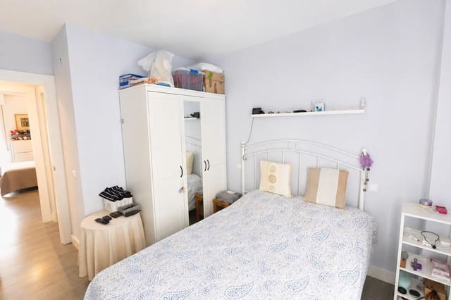 3 sovrum Lägenhet till salu i Santander med pool garage - 290 000 € (Ref: 10013110)