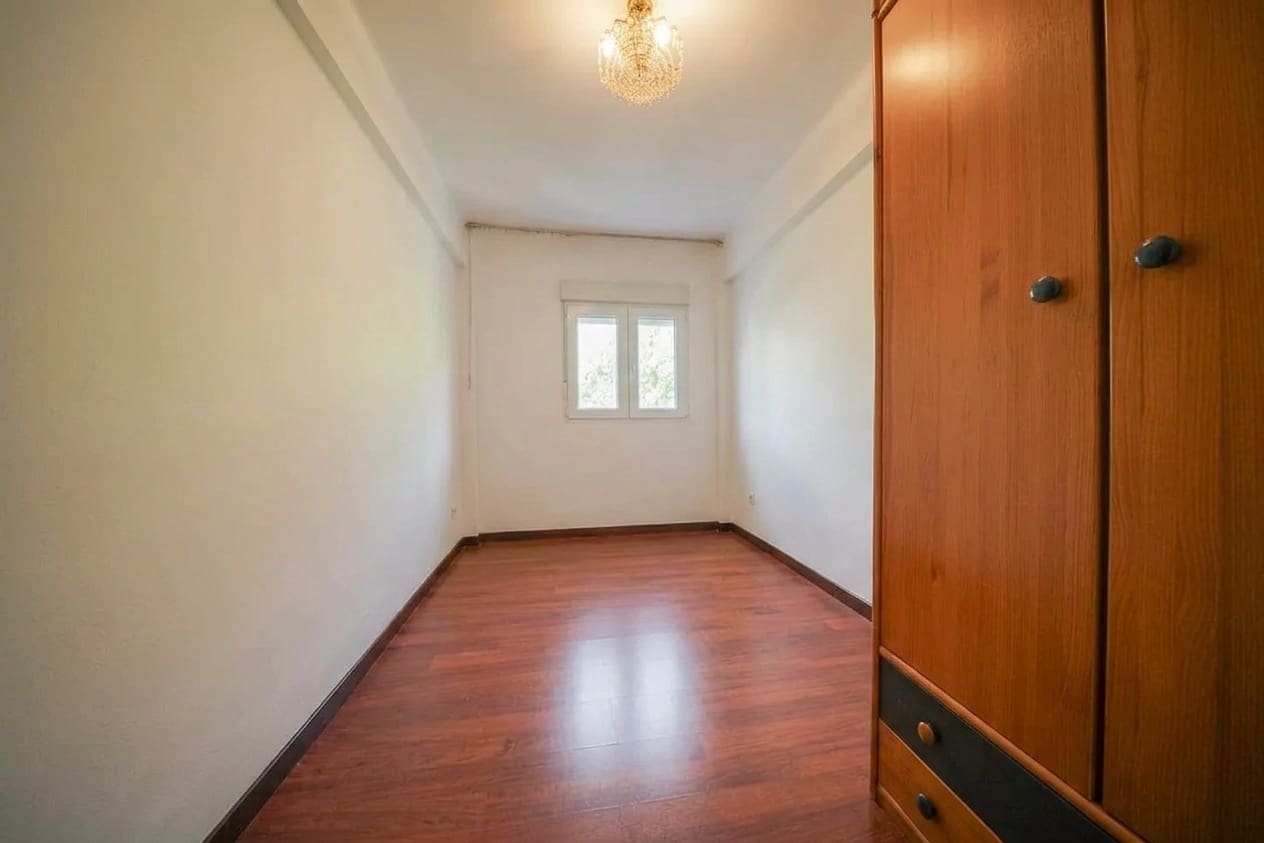 2 bedroom Flat for sale in Madrid city - € 389,000 (Ref: 10017655)