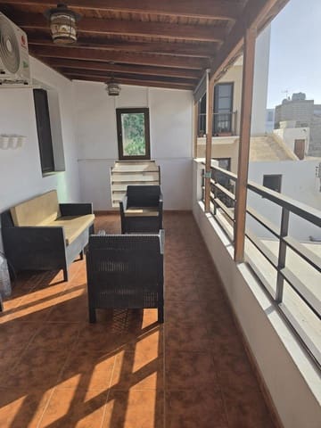 3 slaapkamer Flat te koop in Las Palmas de Gran Canaria met garage - € 296.000 (Ref: 10022622)