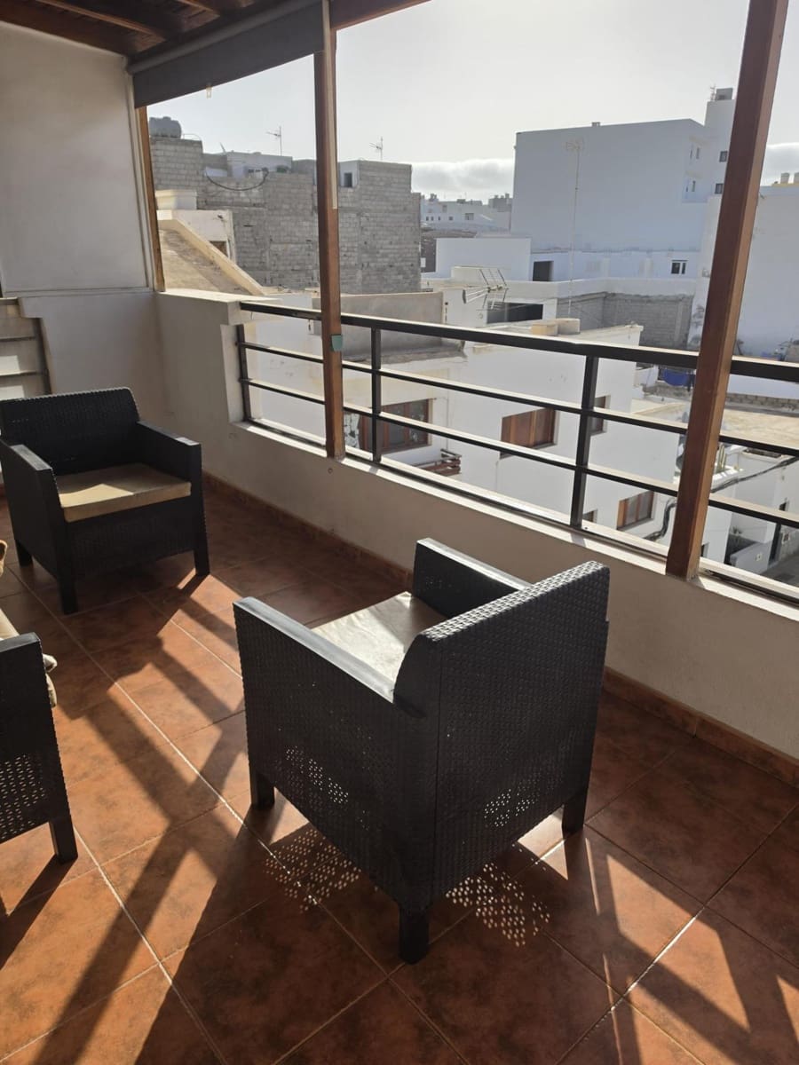 3 slaapkamer Flat te koop in Las Palmas de Gran Canaria met garage - € 296.000 (Ref: 10022622)