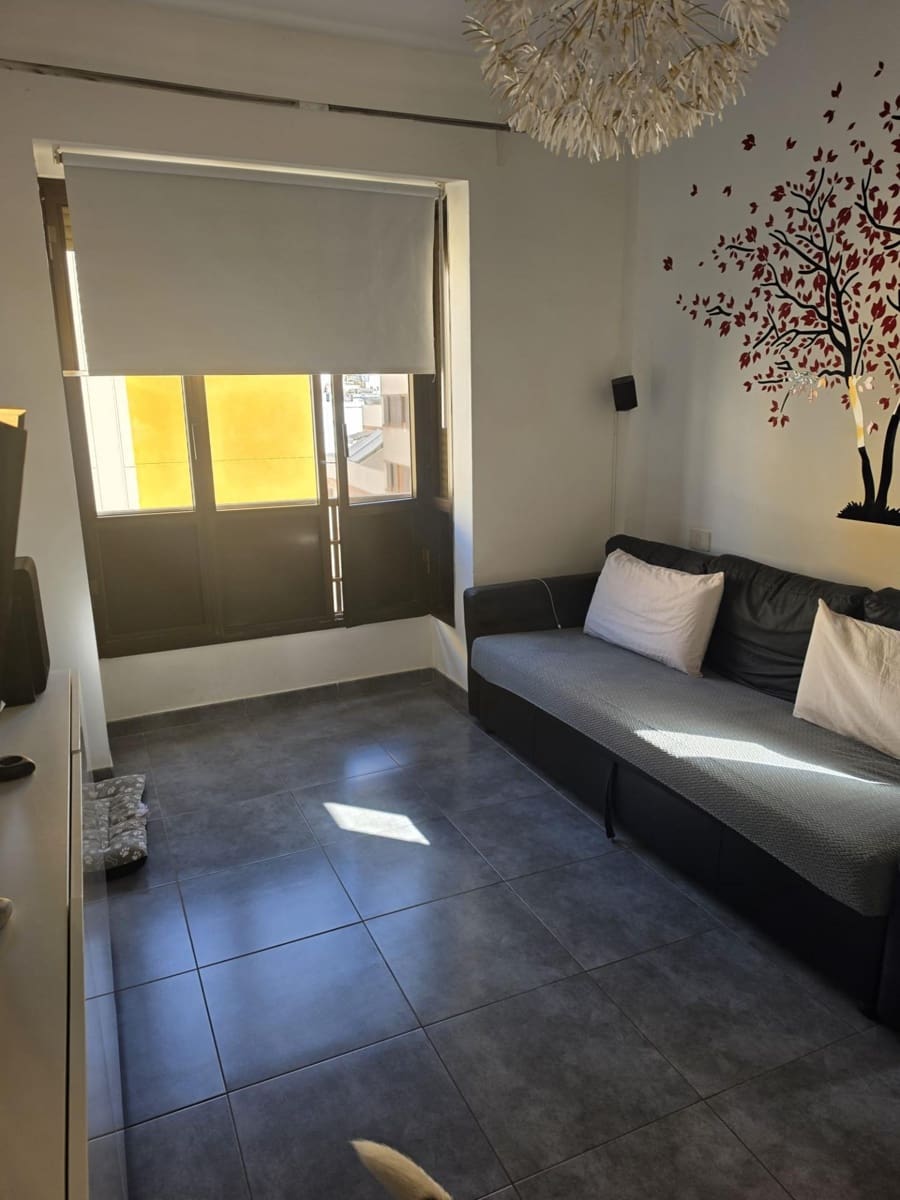3 slaapkamer Flat te koop in Las Palmas de Gran Canaria met garage - € 296.000 (Ref: 10022622)