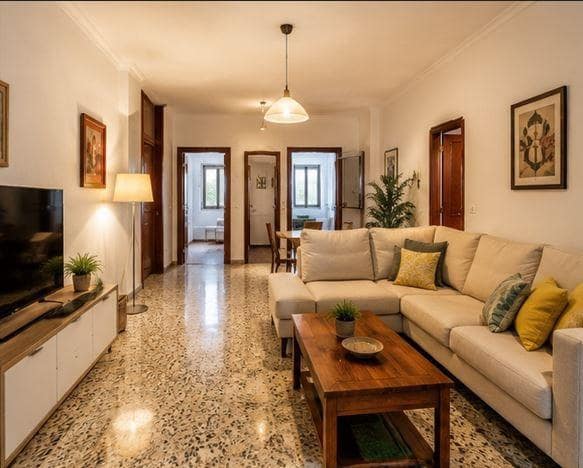 Piso de 4 habitaciones en Santa Catalina - Canteras, Las Palmas de Gran Canaria en venta - 260.000 € (Ref: 10024352)
