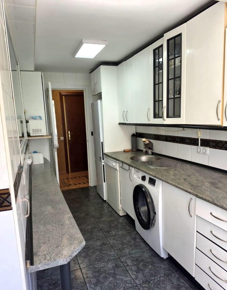 2 quarto Apartamento para venda em Madrid cidade - 259 000 € (Ref: 10024354)