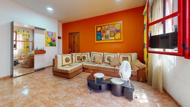 3 bedroom Flat for sale in Schamann - Rehoyas, Las Palmas de Gran Canaria - € 257,000 (Ref: 10025906)