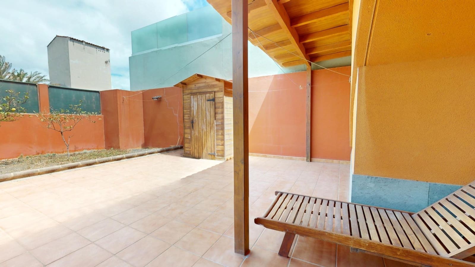 3 slaapkamer Flat te koop in Telde - € 380.000 (Ref: 10027453)