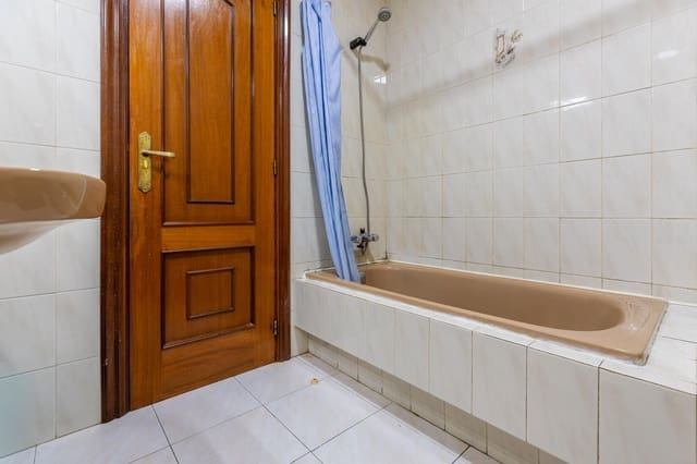 4 quarto Apartamento para venda em Corunha cidade com garagem - 345 000 € (Ref: 10030703)