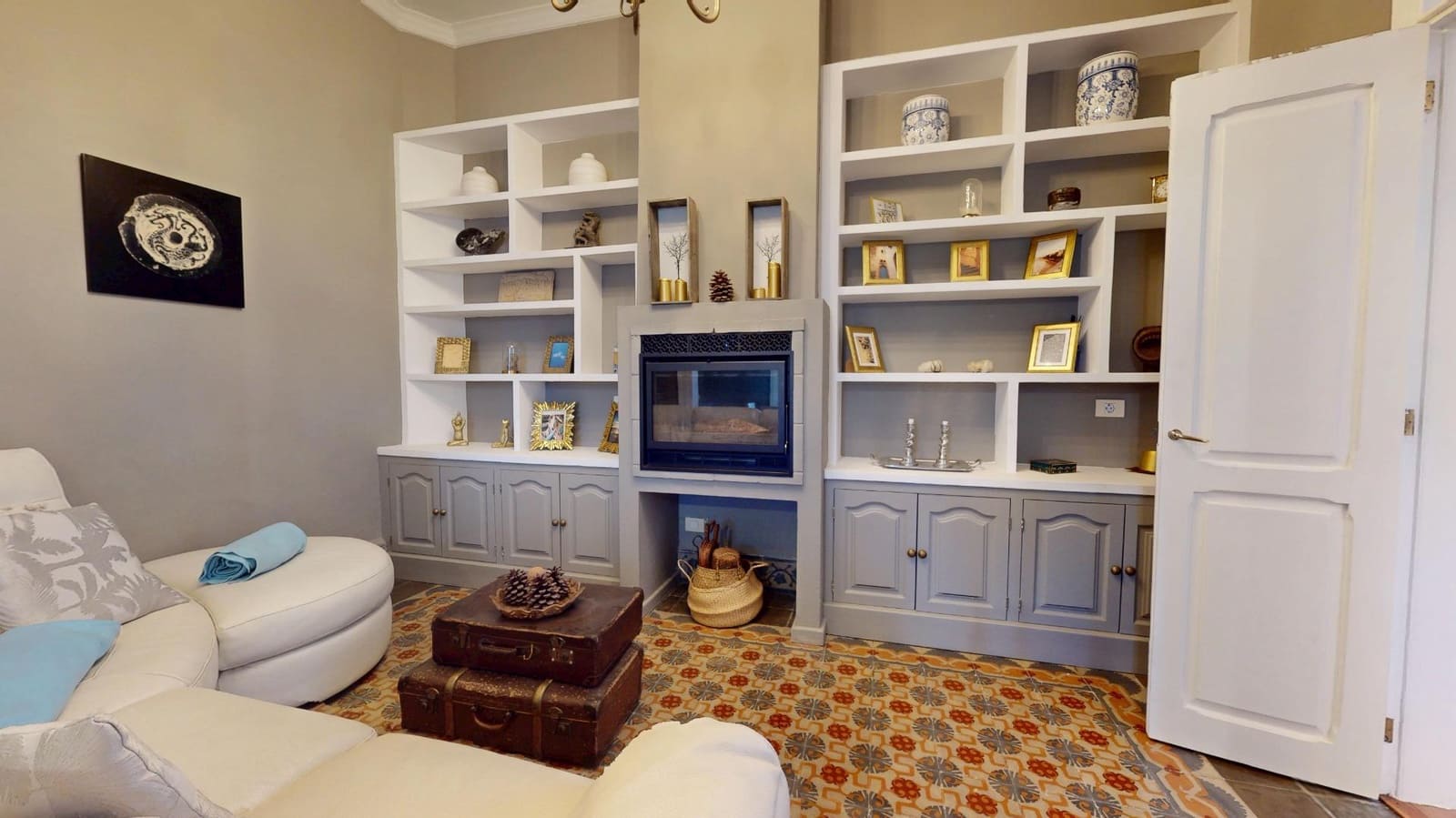 5 bedroom Terraced Villa for sale in Santa Brigida with garage - € 558,000 (Ref: 10037185)