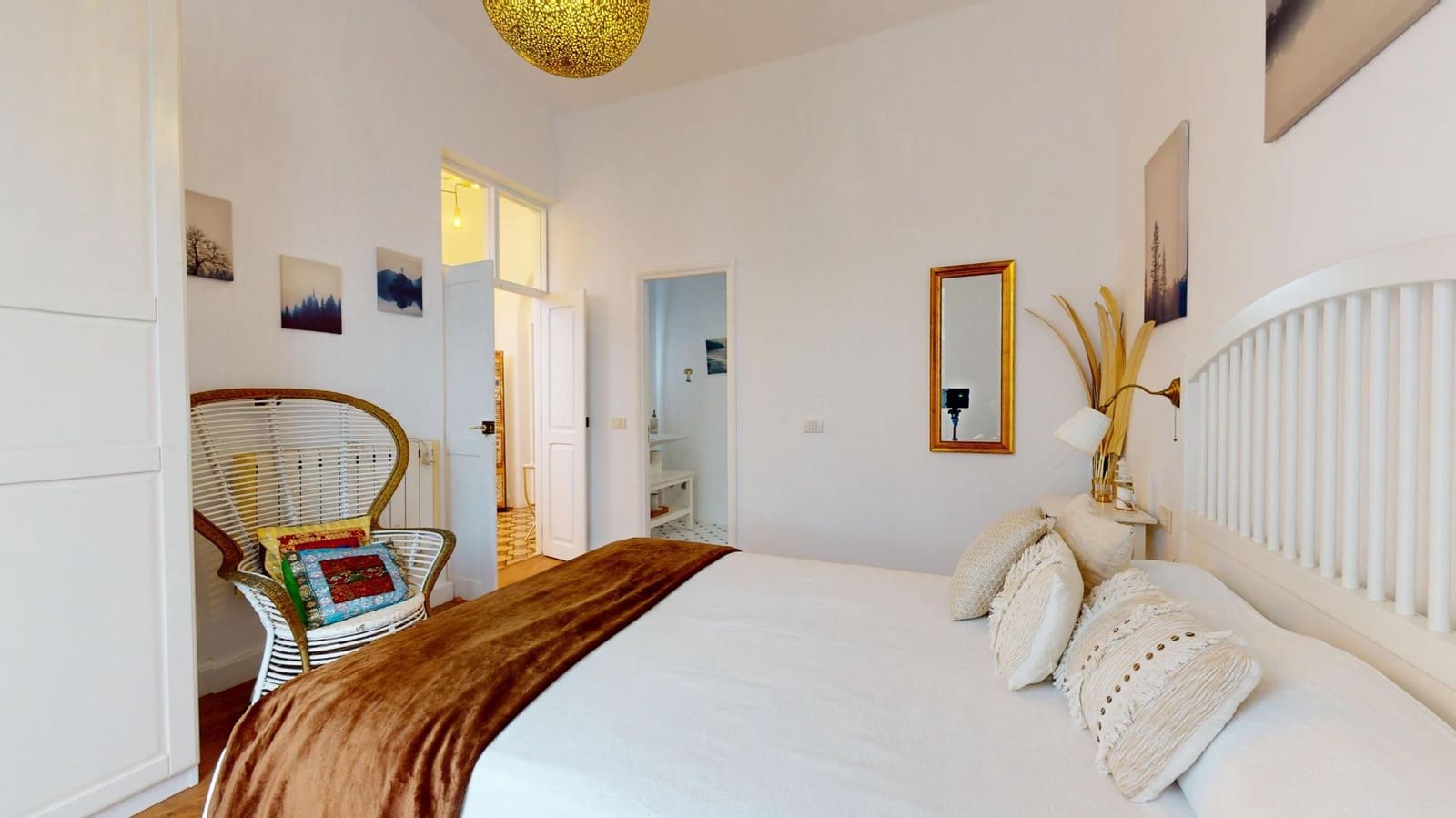 5 bedroom Terraced Villa for sale in Santa Brigida with garage - € 558,000 (Ref: 10037185)