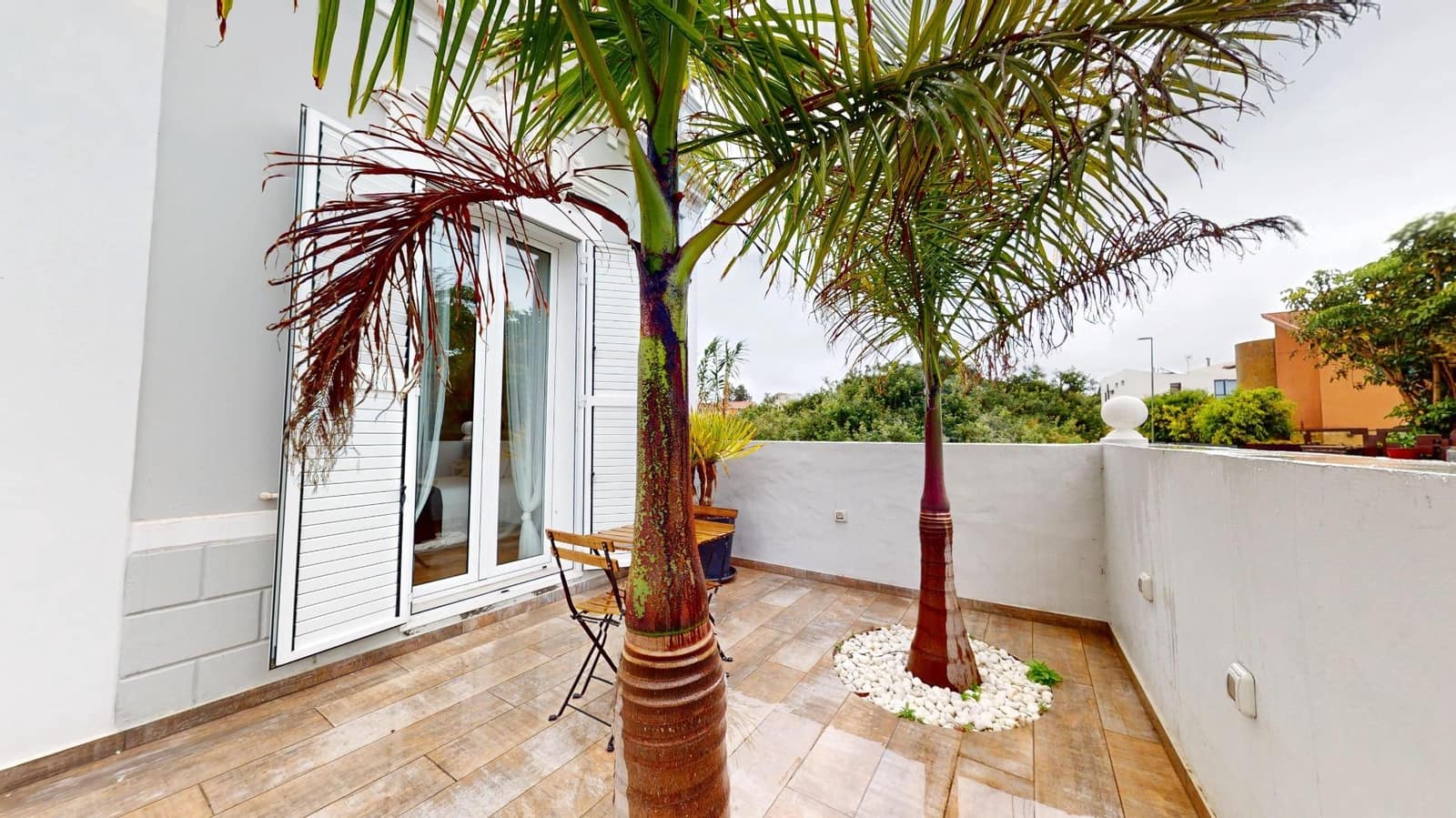 5 bedroom Terraced Villa for sale in Santa Brigida with garage - € 558,000 (Ref: 10037185)
