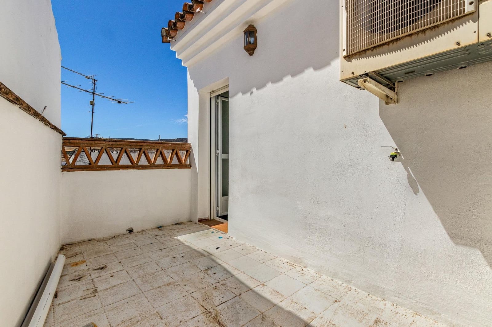 3 soverom Kjedet enebolig til salgs i Arriate med garasje - € 300 000 (Ref: 10038440)