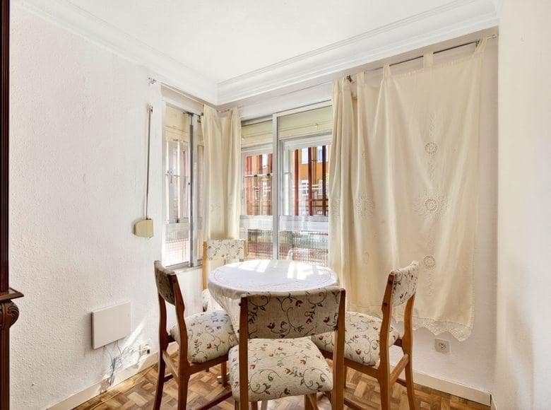 2 sypialnia Mieszkanie na sprzedaż w Miasto Madryt - 225 000 € (Ref: 10038717)