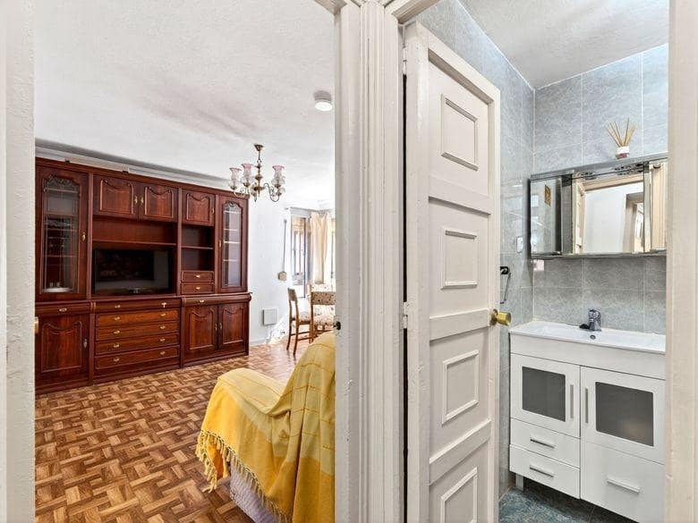 2 sypialnia Mieszkanie na sprzedaż w Miasto Madryt - 225 000 € (Ref: 10038717)