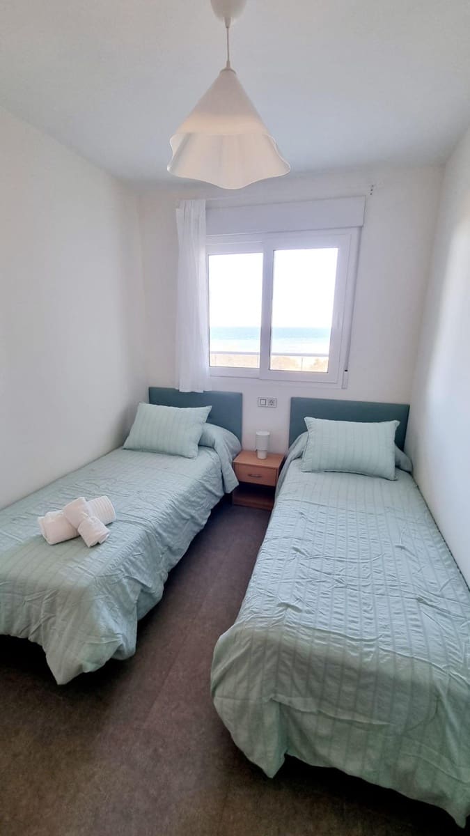 2 makuuhuone Asunto myytävänä paikassa La Manga del Mar Menor mukana uima-altaan 
autotalli - 184 000 € (Ref: 10043188)