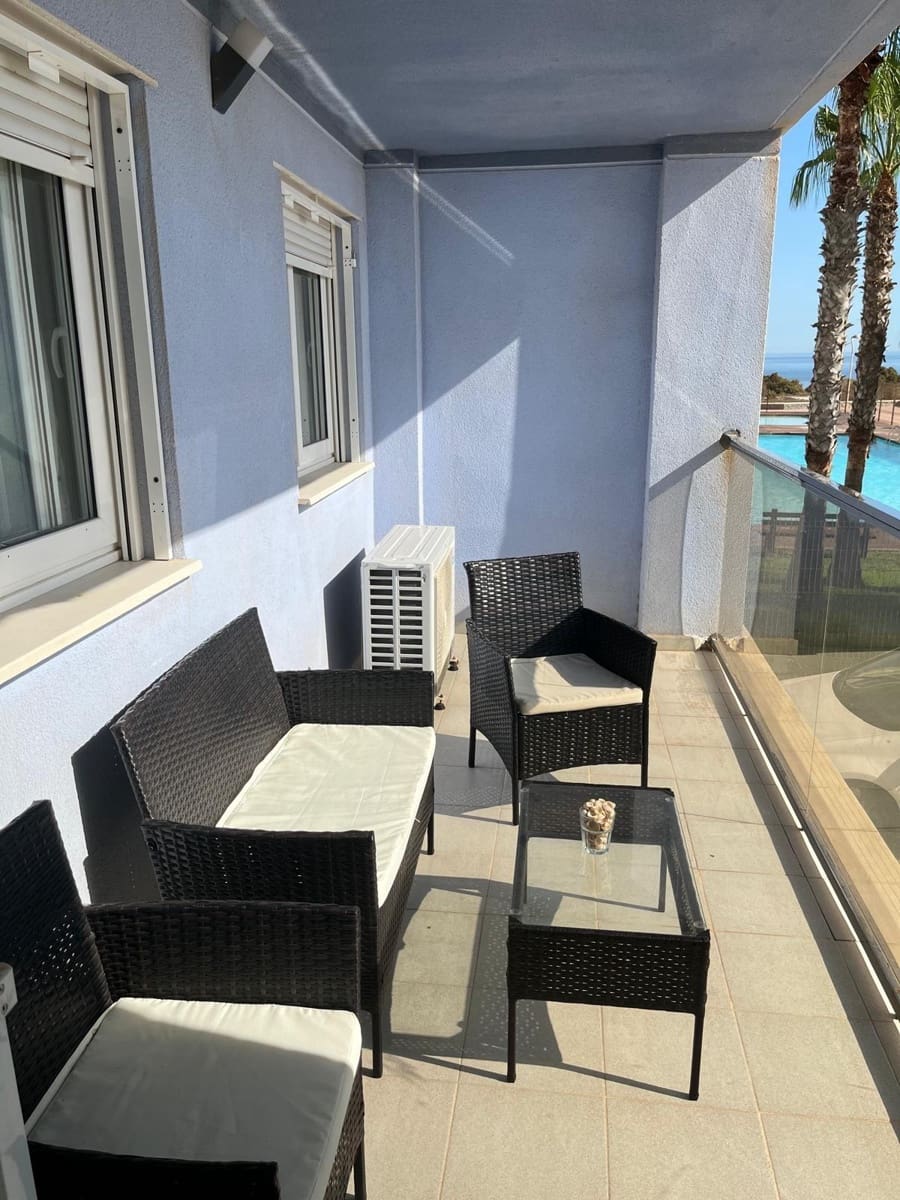 2 makuuhuone Asunto myytävänä paikassa La Manga del Mar Menor mukana uima-altaan 
autotalli - 184 000 € (Ref: 10043188)